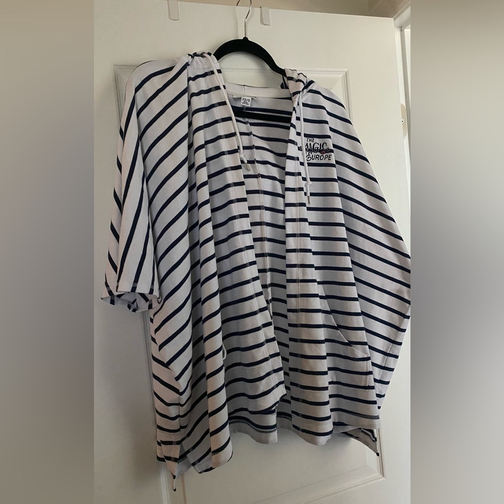 Disney Cruise Line Women’s cardigan